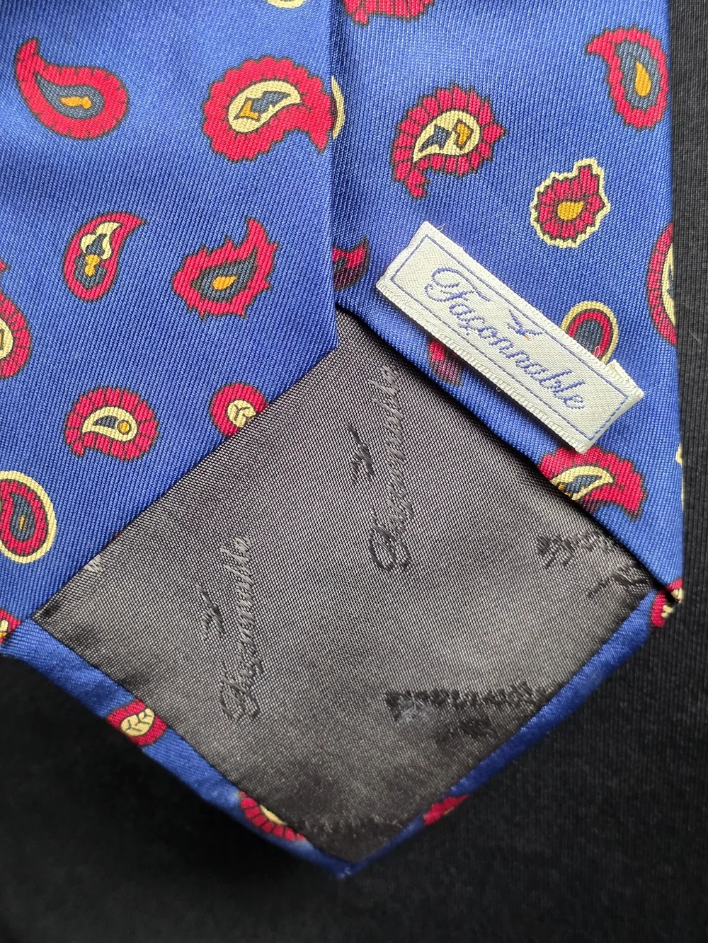 Vintage Façonnable 100% Silk Italian Paisley Tie